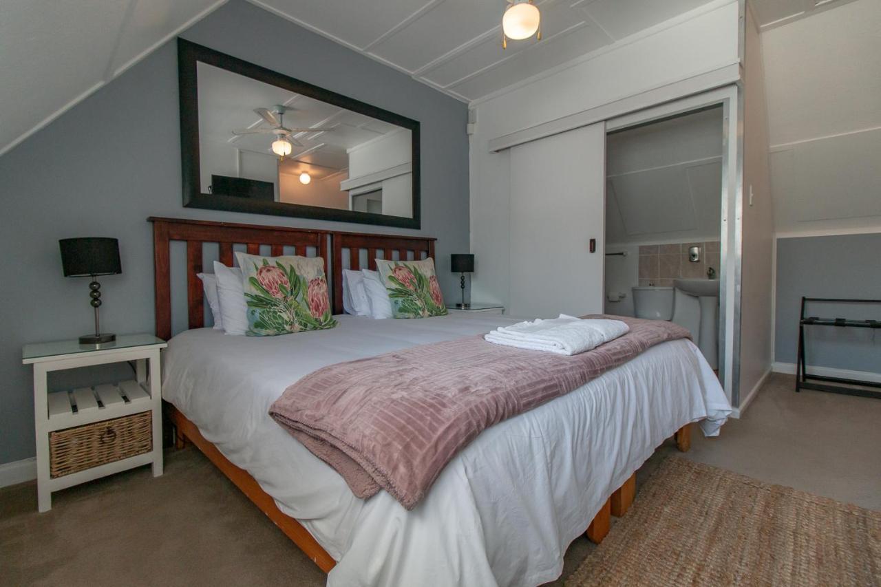 Twentyfour 17 Inn Hermanus Esterno foto