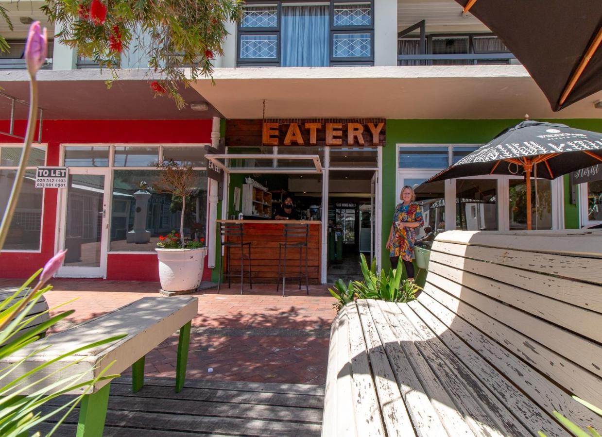 Twentyfour 17 Inn Hermanus Esterno foto
