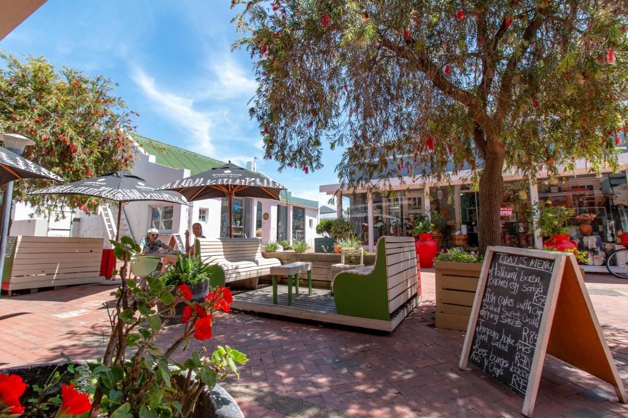 Twentyfour 17 Inn Hermanus Esterno foto