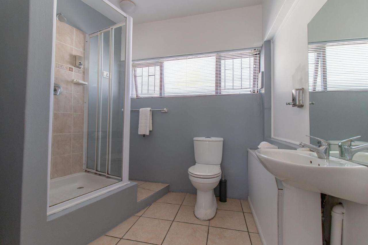 Twentyfour 17 Inn Hermanus Esterno foto