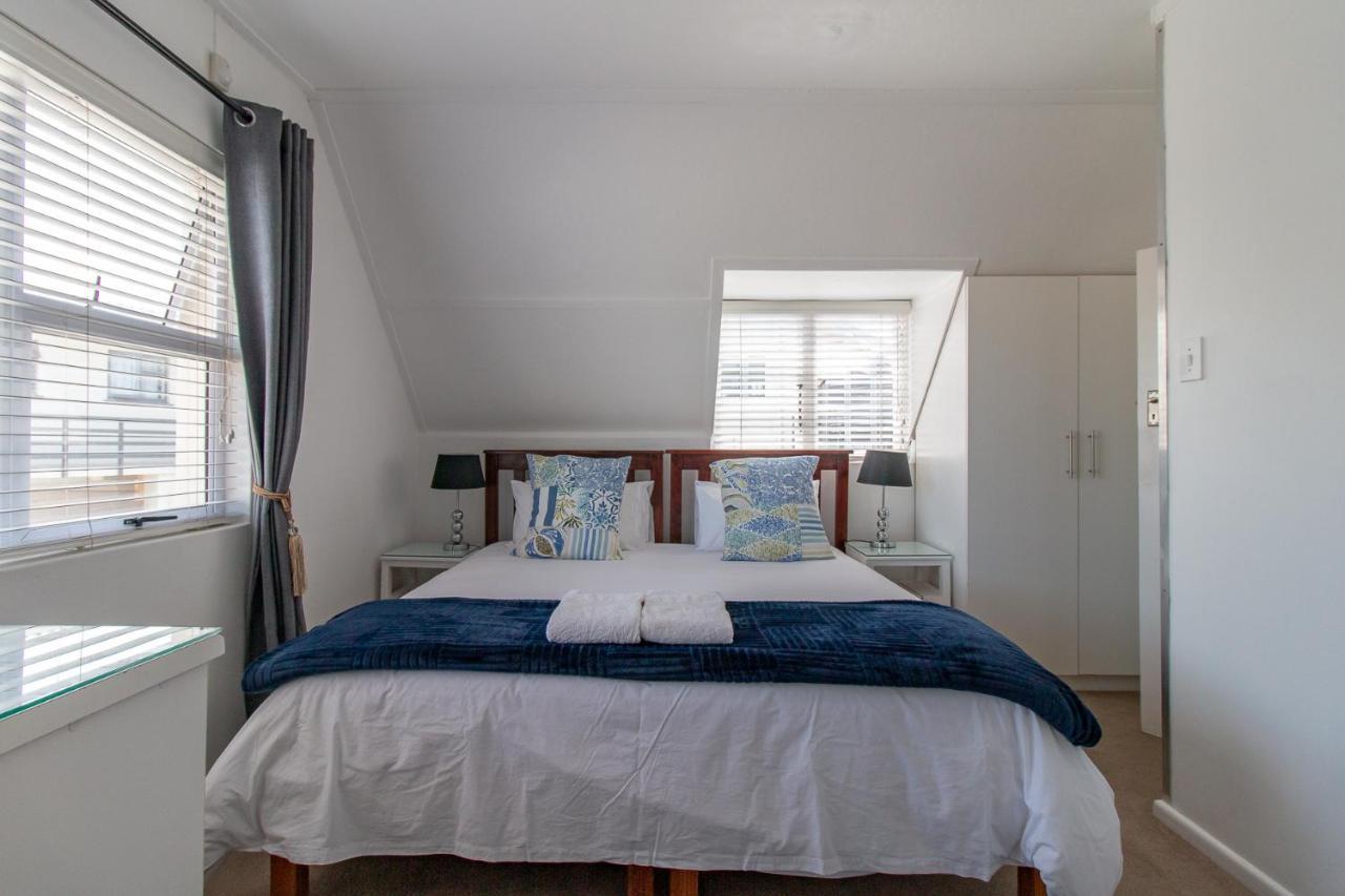 Twentyfour 17 Inn Hermanus Esterno foto