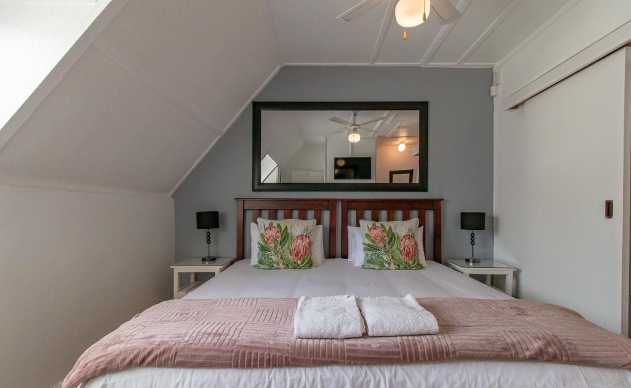 Twentyfour 17 Inn Hermanus Esterno foto