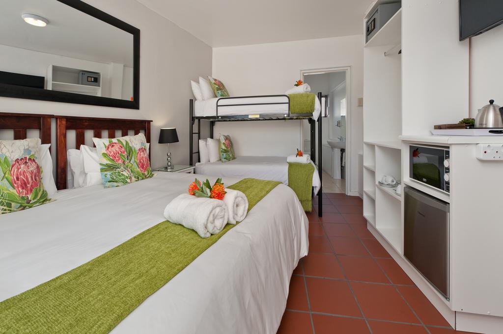 Twentyfour 17 Inn Hermanus Esterno foto